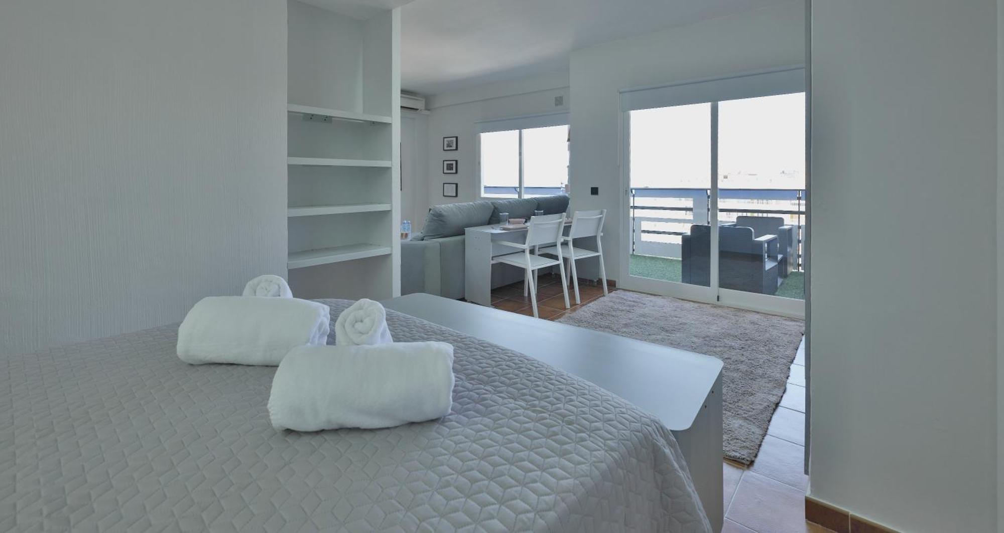 Апартаменти La Mar De Venus - Luxury Views In Puerto Deportivo Марбелья Екстер'єр фото
