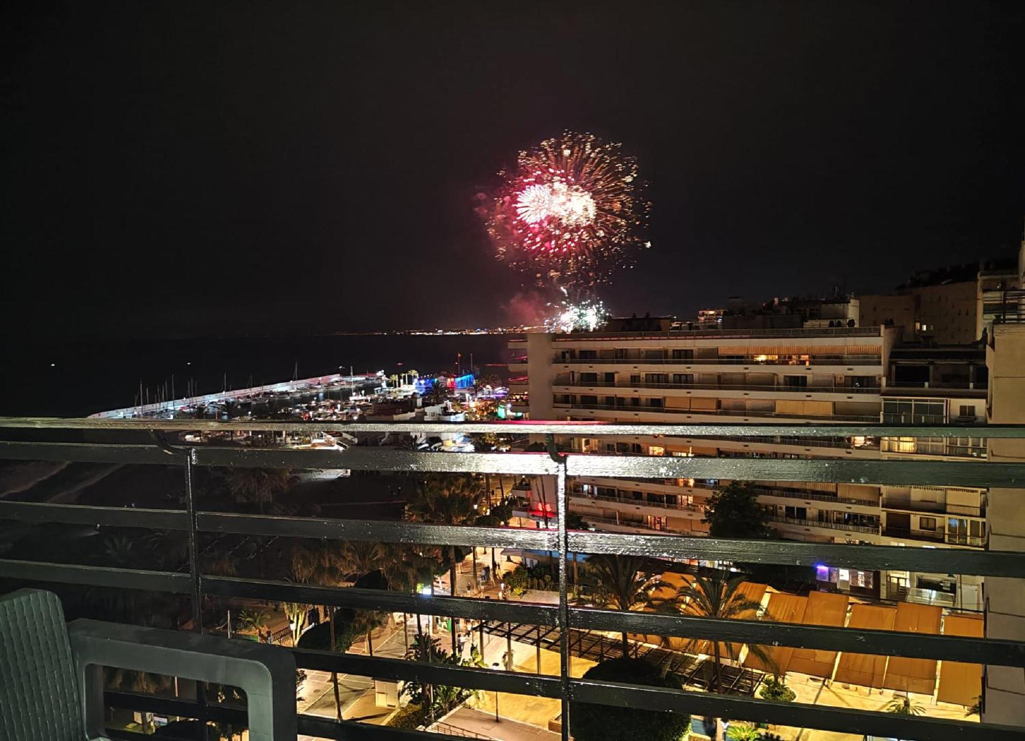 Апартаменти La Mar De Venus - Luxury Views In Puerto Deportivo Марбелья Екстер'єр фото